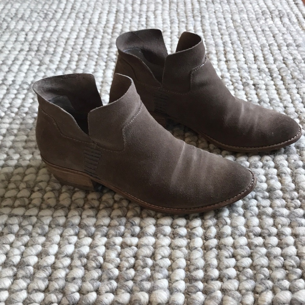 Dolce Vita booties